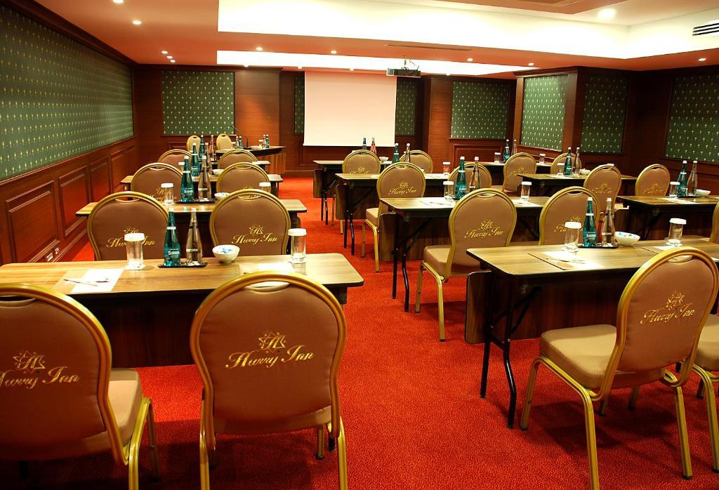 Hurry Inn Merter Istanbul Exterior foto